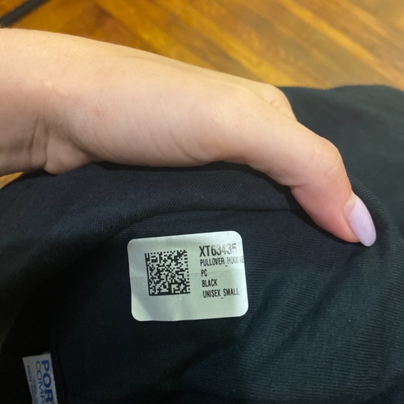 NBA sweatshirt - Picture 2 of 2